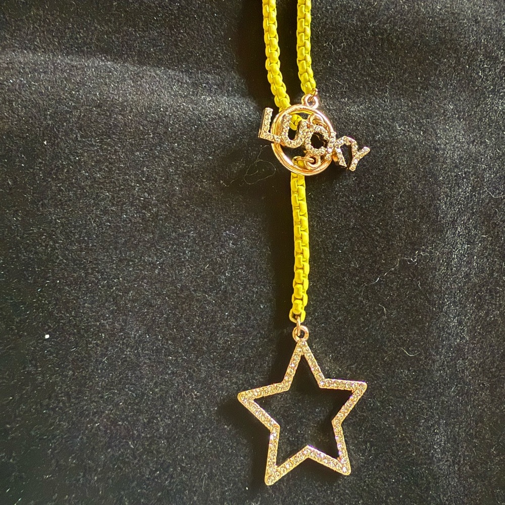 Betsey Johnson count your lucky stars Pendant NWT